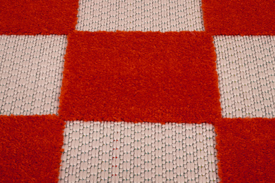 Koberec  UM27A CREAM RED CHECKER GJD  - Šnúrkový koberec